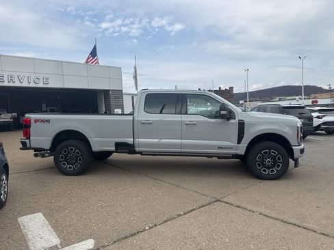 New 2026 Ford F250 Platinum AWD/4WD image 8