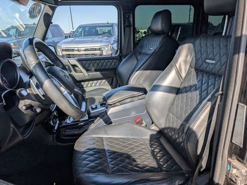 Used 2017 Mercedes-Benz G 63 AMG 4MATIC image 6