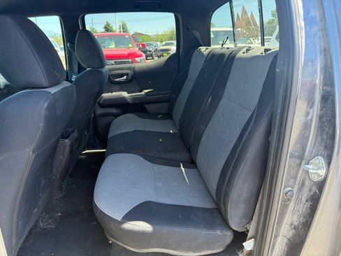 Used 2023 Toyota Tacoma TRD Off-Road w/ Black Out Package (TMS) AWD/4WD image 5