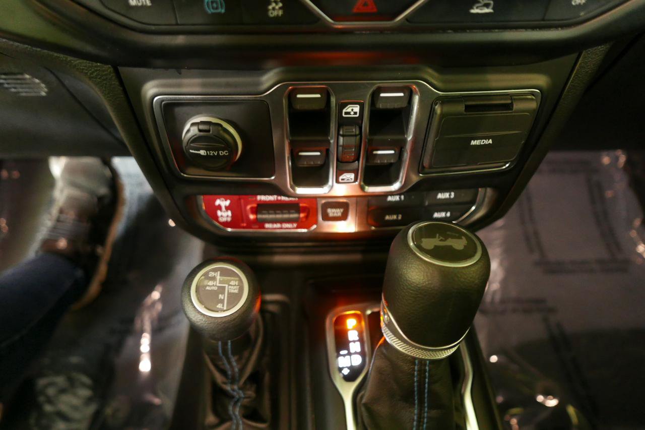 Used 2021 Jeep Wrangler Unlimited Rubicon 4xe w/ Cold Weather Group AWD/4WD image 21