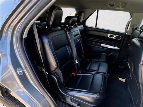 Used 2023 Ford Explorer XLT w/ Equipment Group 202A image 28