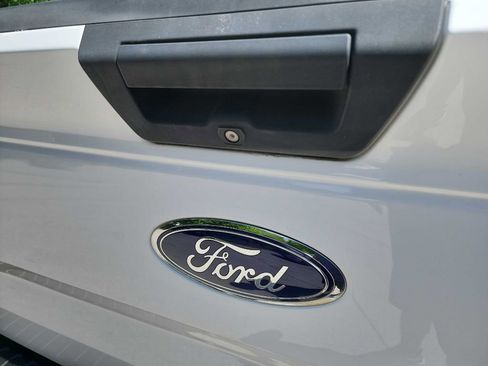 Used 2016 Ford F150 XL w/ XL Power Equipment Group AWD/4WD image 9