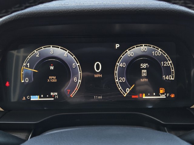 New 2027 Jeep Grand Cherokee Limited RWD image 11