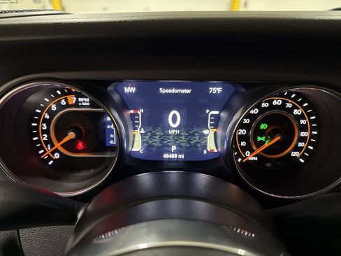 Used 2023 Jeep Gladiator Mojave w/ LED Lighting Group AWD/4WD image 12