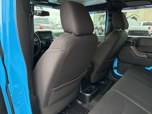 Used 2018 Jeep Wrangler Unlimited Sport S AWD/4WD image 18
