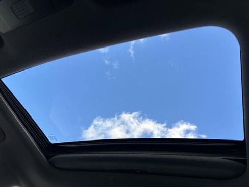 Used 2020 Toyota Corolla SE image 23