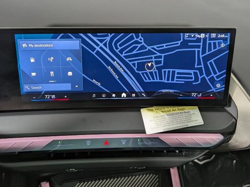 Used 2025 BMW X3 xDrive30i w/ Convenience Package image 19