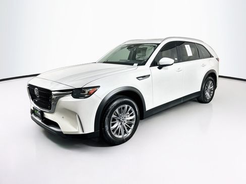 Used 2025 MAZDA CX-90 Plug-In Hybrid w/ Preferred AWD/4WD image 3