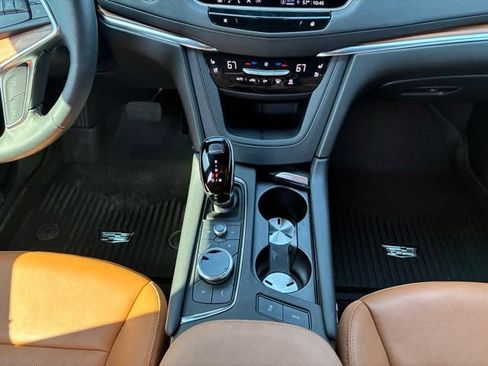 Used 2025 Cadillac XT5 Premium Luxury w/ LPO, Floor Liner Package FWD image 18