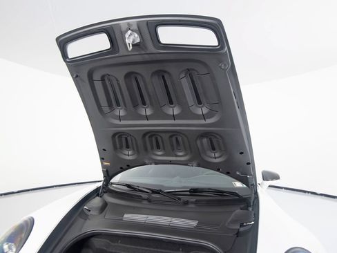 Certified 2026 Porsche 911 GT3 RWD image 55