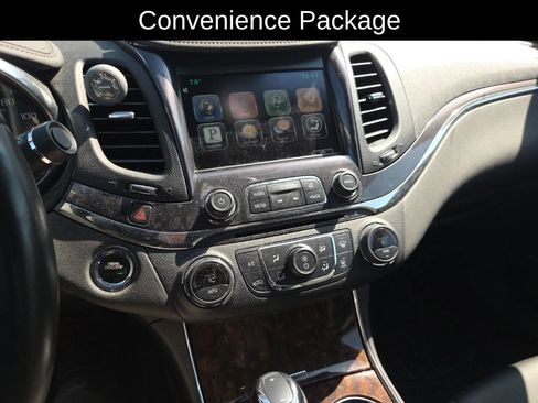 Used 2015 Chevrolet Impala LT FWD image 13