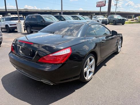 Used 2014 Mercedes-Benz SL 550 w/ Driver Assistance Package image 7