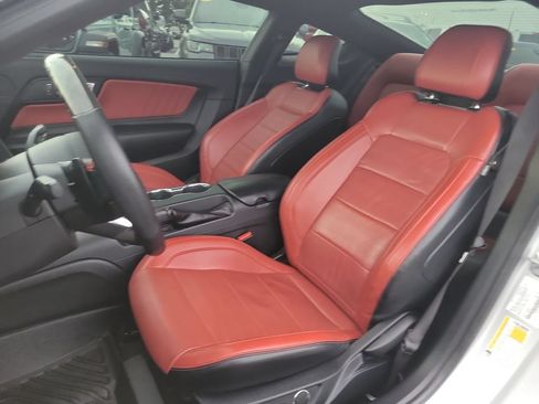 Used 2016 Ford Mustang GT Premium RWD image 14
