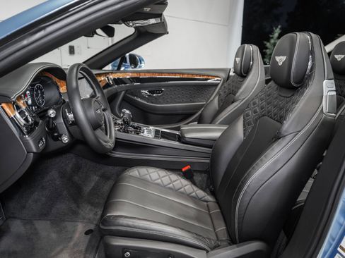 Used 2022 Bentley Continental GT V8 AWD/4WD image 18