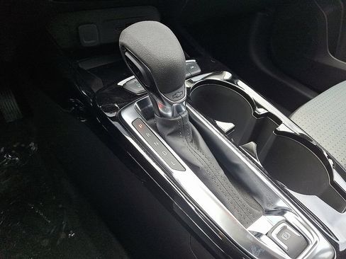 New 2026 Chevrolet Trax LT w/ Sunroof Package FWD image 10