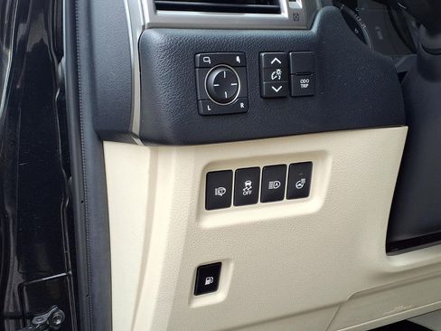 Used 2023 Lexus GX 460 Premium AWD/4WD image 11