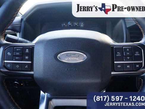 Used 2024 Ford Expedition Platinum image 15