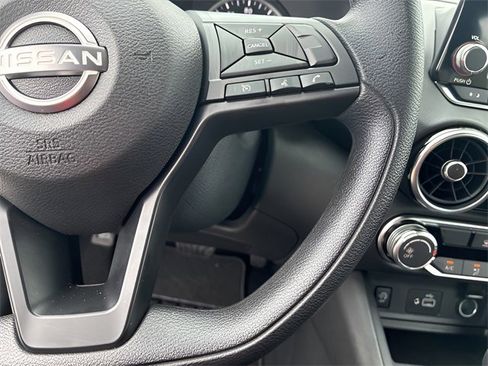 Used 2025 Nissan Sentra S image 22
