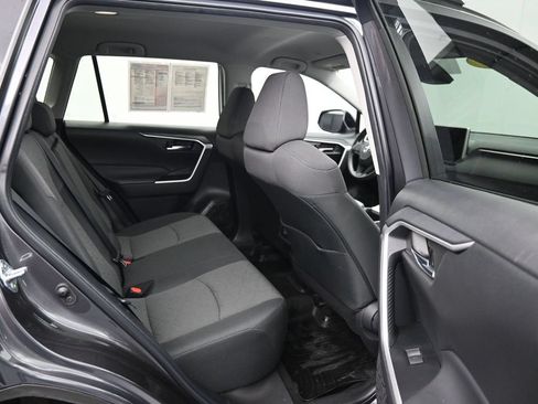 Used 2023 Toyota RAV4 XLE FWD image 12