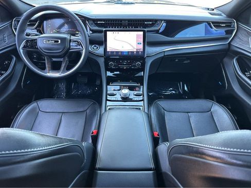 Used 2023 Jeep Grand Cherokee Overland w/ Rear Seat Video Group I image 4