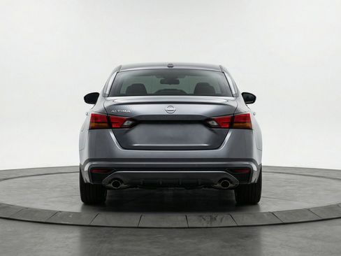 Used 2025 Nissan Altima 2.5 SV image 7