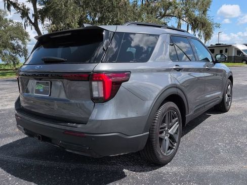 Certified 2026 Ford Explorer ST-Line w/ ST-Line Street Pack RWD image 5