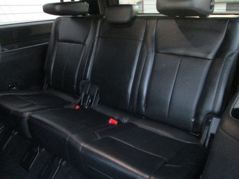 Used 2019 Ford Expedition Max XLT w/ Equipment Group 202A image 17