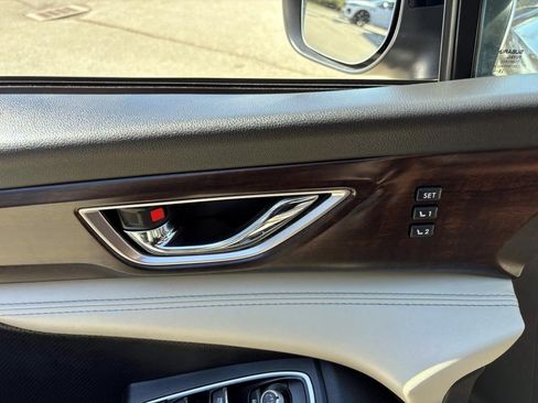 Used 2019 Subaru Ascent Touring w/ Popular Package #2A image 11