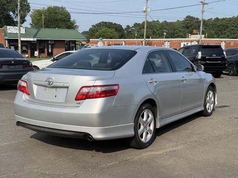 Used 2009 Toyota Camry SE FWD image 8