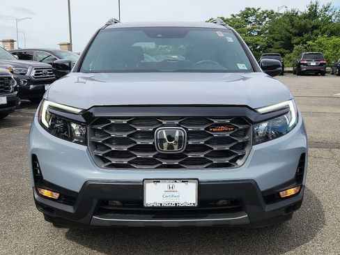 Certified 2024 Honda Passport TrailSport image 2