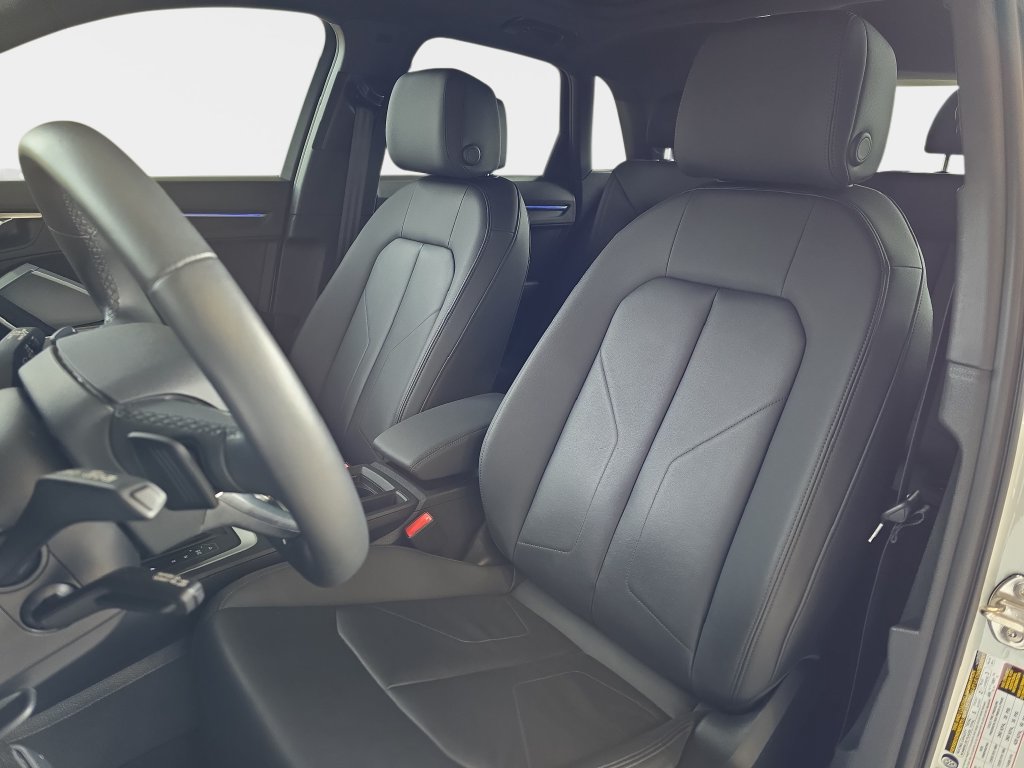 Used 2025 Audi Q3 2.0T Premium Plus AWD/4WD image 18