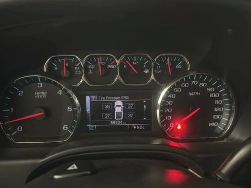 Used 2017 Chevrolet Silverado 1500 LT w/ All Star Edition AWD/4WD image 12