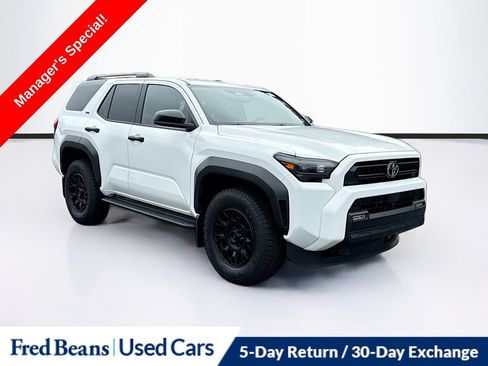 Used 2025 Toyota 4Runner SR5 AWD/4WD image 1