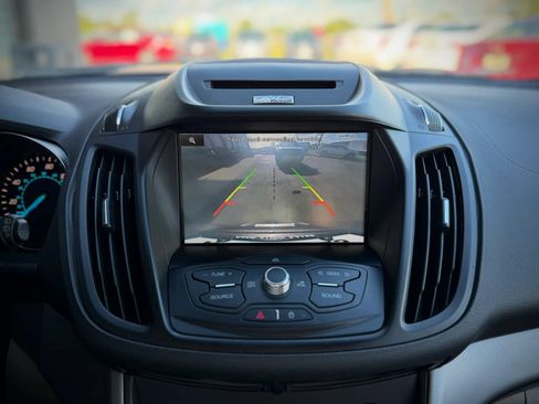 Used 2014 Ford Escape SE w/ Equipment Group 201A FWD image 13