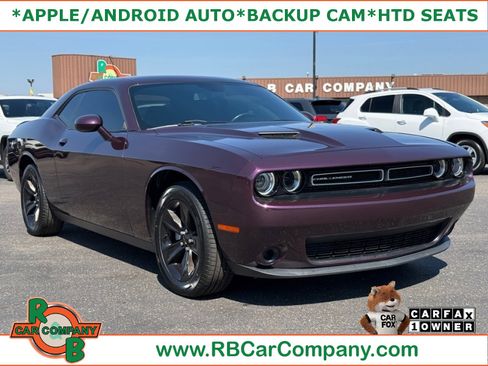 Used 2022 Dodge Challenger SXT w/ Cold Weather Group image 1