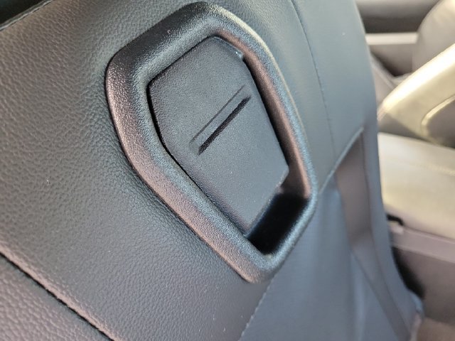 Used 2022 Ford Mustang Premium RWD image 10