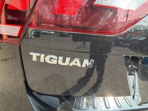 Used 2021 Volkswagen Tiguan S AWD/4WD image 34