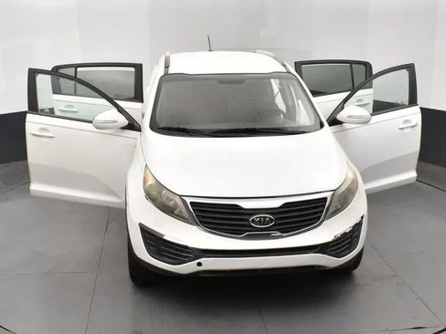 Used 2011 Kia Sportage LX w/ Convenience Pkg AWD/4WD image 10