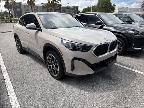Used 2026 BMW X2 xDrive28i AWD/4WD image 1