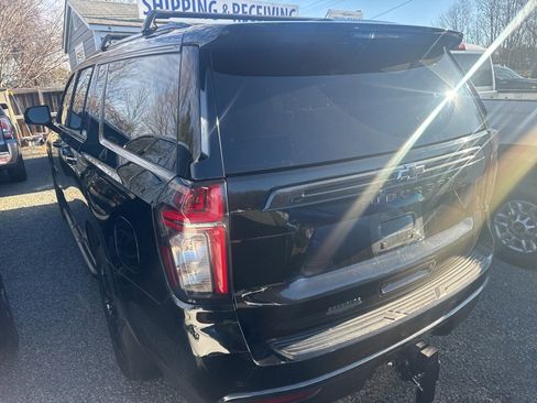 Used 2022 Chevrolet Suburban RST w/ Luxury Package image 4