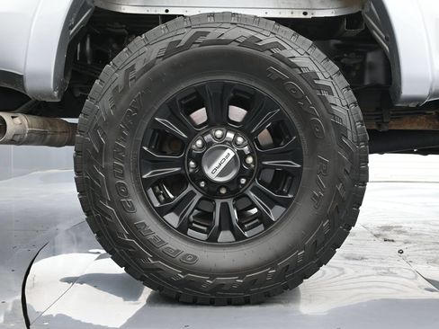 Used 2020 Ford F250 Lariat w/ Tremor Off-Road Package AWD/4WD image 18