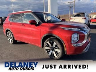 Used 2025 Mitsubishi Outlander SEL video 1