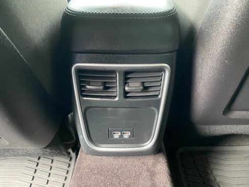 Used 2017 Dodge Charger R/T image 39