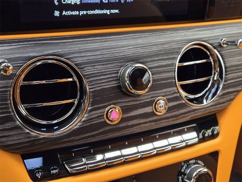 New 2025 Rolls-Royce Spectre w/ Spectre Launch Package image 39