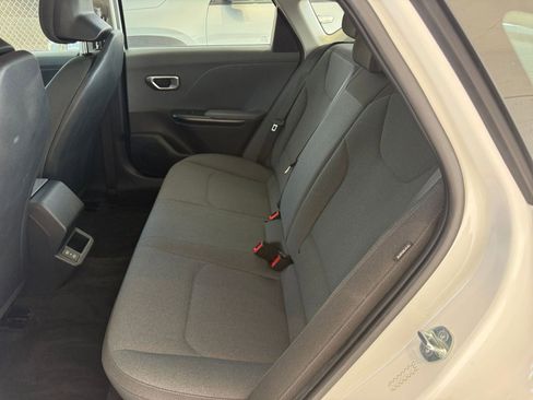 Used 2025 Kia K4 FWD image 24