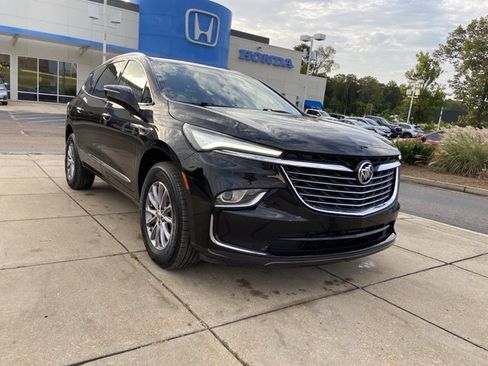 Used 2023 Buick Enclave Essence w/ LPO, Floor Liner Package FWD image 2