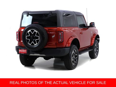 Used 2022 Ford Bronco Outer Banks AWD/4WD image 2