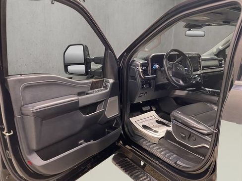 Used 2023 Ford F250 Lariat w/ Lariat Ultimate Package AWD/4WD image 11