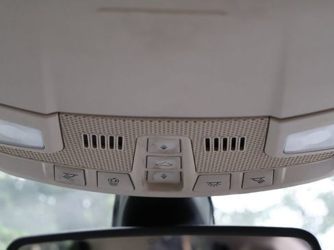 Used 2020 Ford Fusion SE w/ Equipment Group 151A FWD image 26