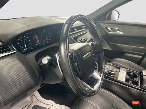 Used 2019 Land Rover Range Rover Velar R-Dynamic SE image 10